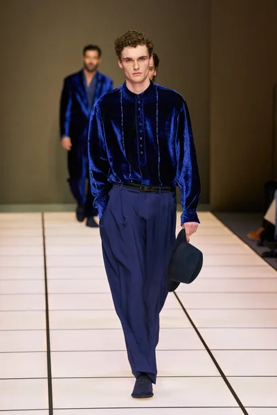 Look 98